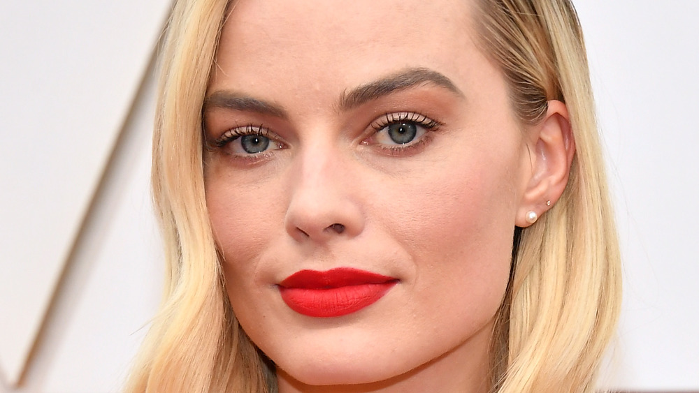 Margot Robbie with red lipstick