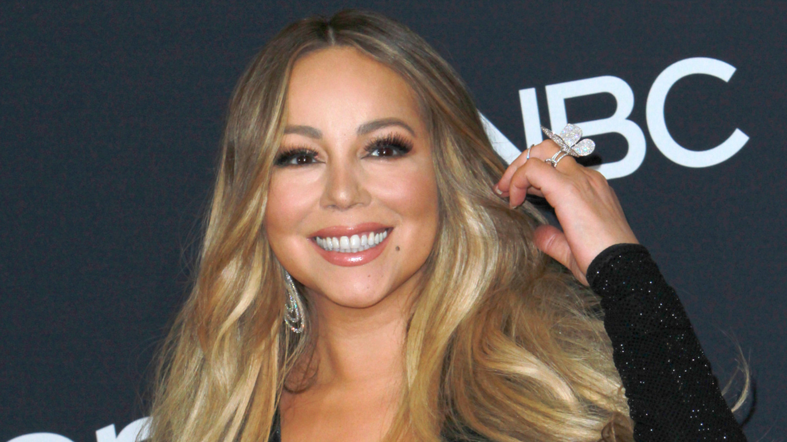 <a href="https://www.thelist.com/1763065/mariah-carey-most-expensive-outfits/" target="_blank">Mariah Carey’s Most Dazzlingly Expensive Outfits</a>