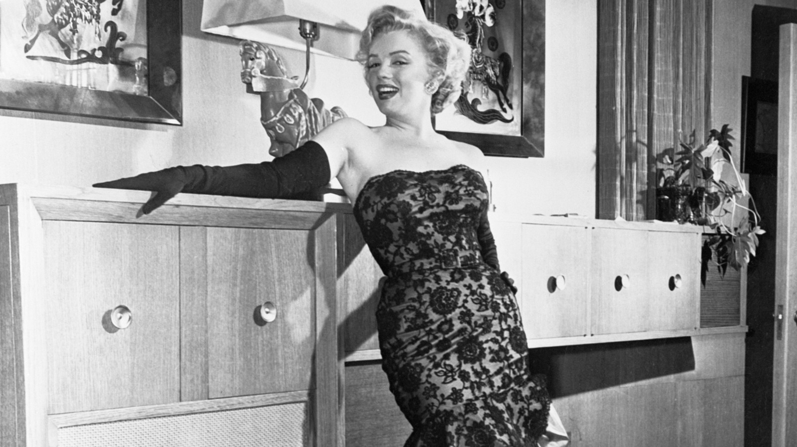 Marilyn Monroe Was A Bigger Brainiac Than You Realized: Her Favorite Book Was A Complex '20s Classic