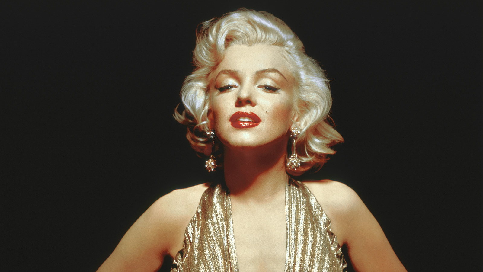 Marilyn Monroe's Iconic Blonde Hair - wide 10