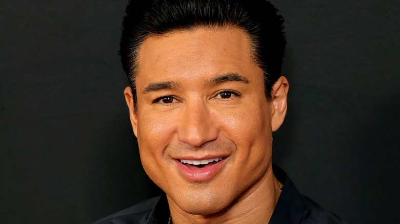 Mario Lopez smiling at event