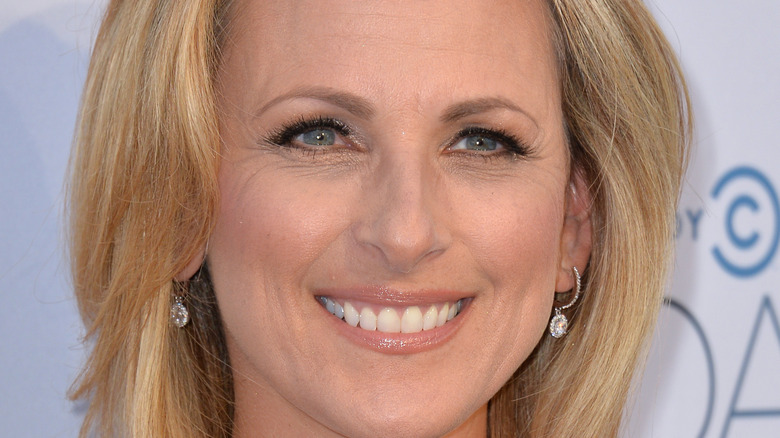 Marlee Matlin smiling