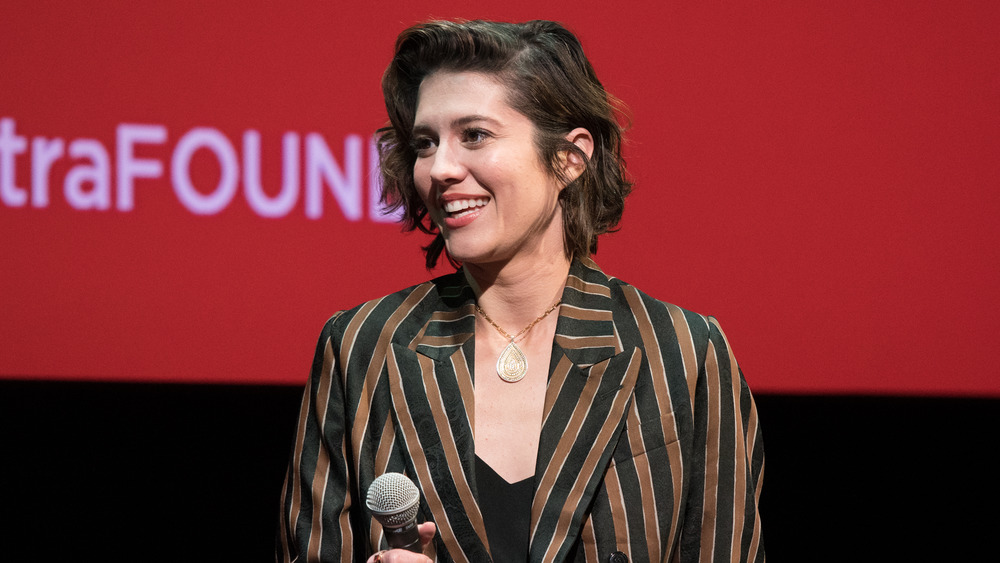 Mary Elizabeth Winstead in striped blazer
