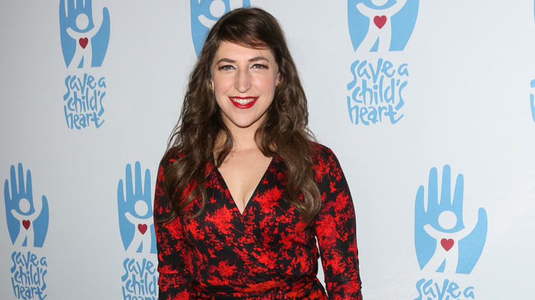 Mayim Bialik smiling at the Save a Child's Heart Gala in 2015