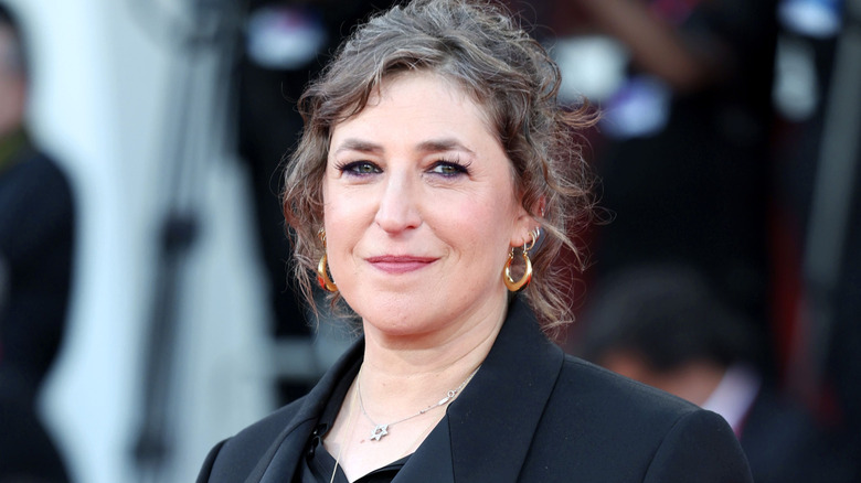 Mayim Bialik attends the Father Mother Sister Brother red carpet during the 82nd Venice International Film Festival (2025)