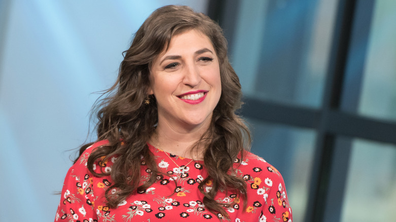 Mayim Bialik wore a bright pink shirt with flowers