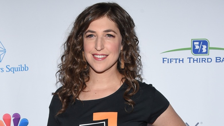 Mayim Bialik attends a charity function