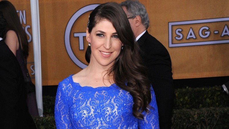 Mayim Bialik attends the SAG Awards in 2013