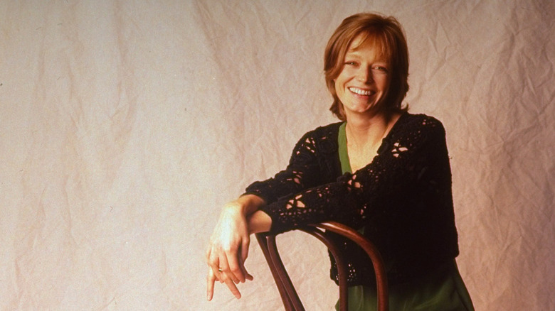 Suzy Amis posing for a portrait