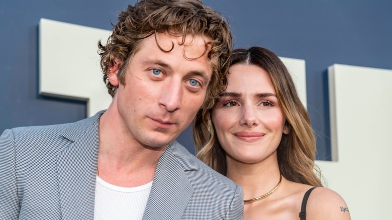 Jeremy Allen White and Addison Timlin