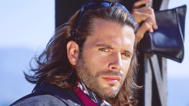 Close-up of Lorenzo Lamas in 1995