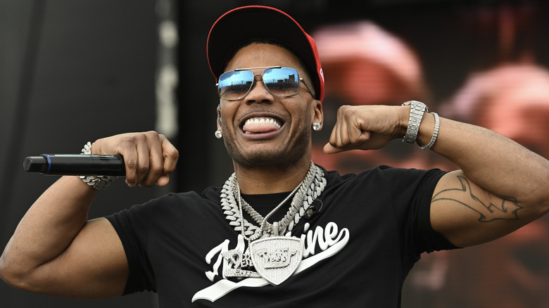 Rapper Nelly performing 