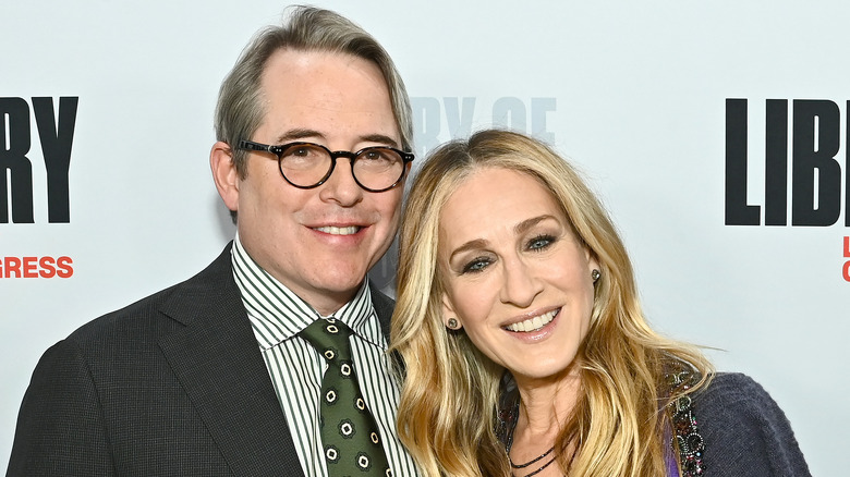 Matthew Broderick and Sarah Jessica Parker smiling