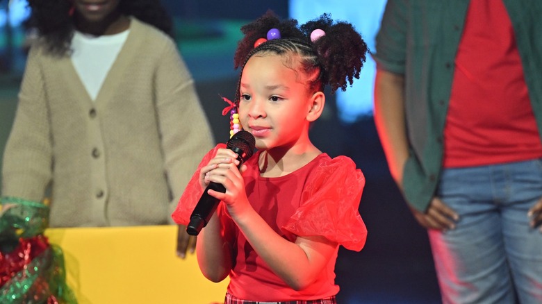 Heiress Harris singing