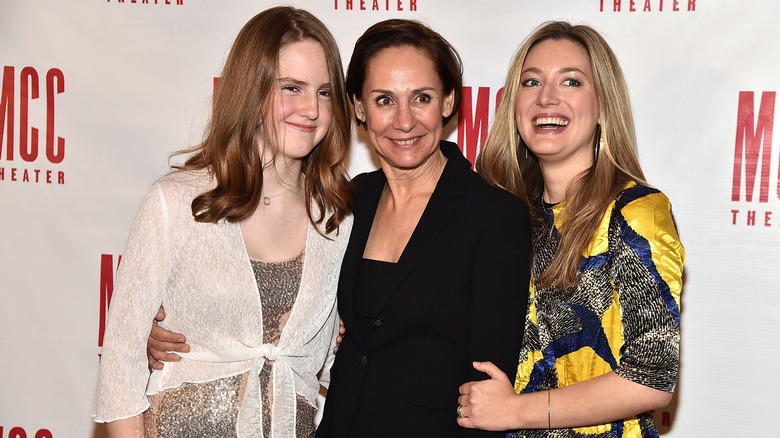 Mae Akins Roth, Laurie Metcalf and Zoe Perry posing together at the Hammerstein Ballroom in New York City (2018)