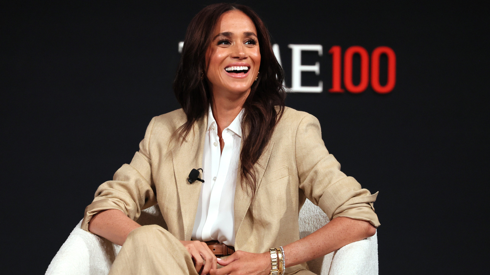 <a href="https://www.thelist.com/1884572/meghan-markle-daughter-lilibet-business-plans/" target="_blank">Meghan Already Plans To Do Business With Her Daughter & We Hope Lilibet Takes A Different Path</a>