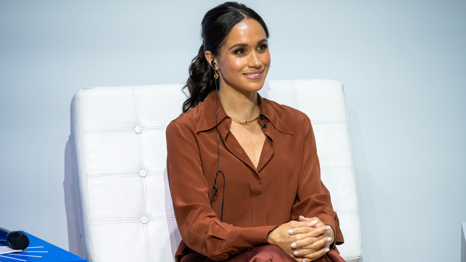 <a href="https://www.thelist.com/1786116/meghan-markle-harsh-nicknames/" target="_blank">Meghan Markle Has Been Subject To Some Harsh Nicknames</a>