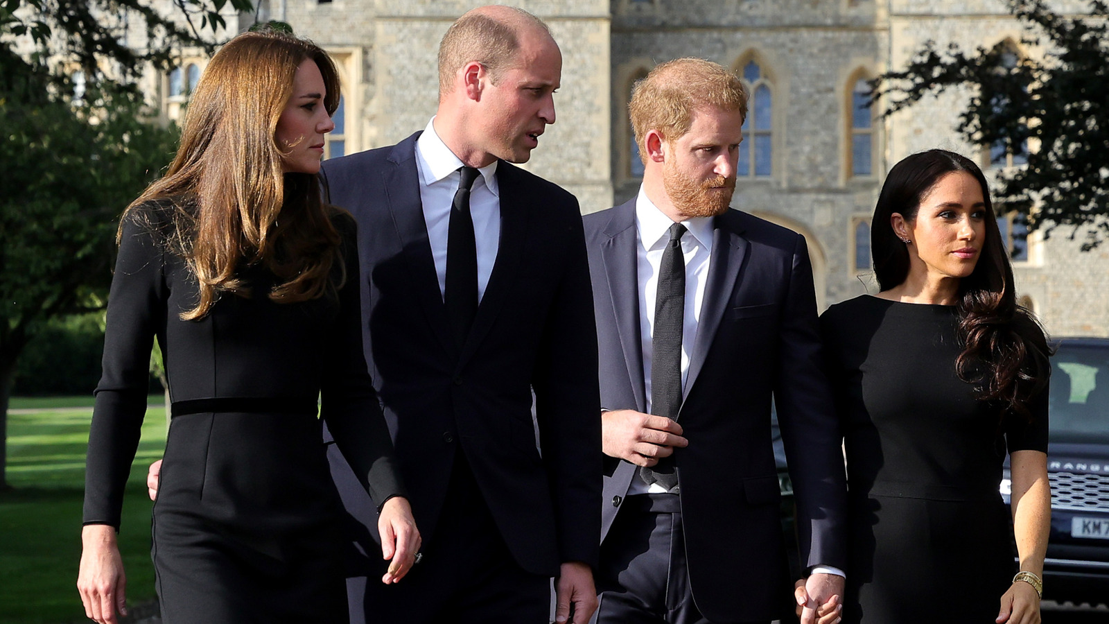 <a href="https://www.thelist.com/1982824/meghan-markle-earned-prince-williams-wrath-after-making-this-comment-to-kate-middleton/" target="_blank">Meghan Markle’s 6 Words To Kate Middleton Earned The Wrath Of Prince William</a>