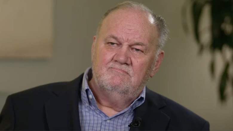 Thomas Markle listening