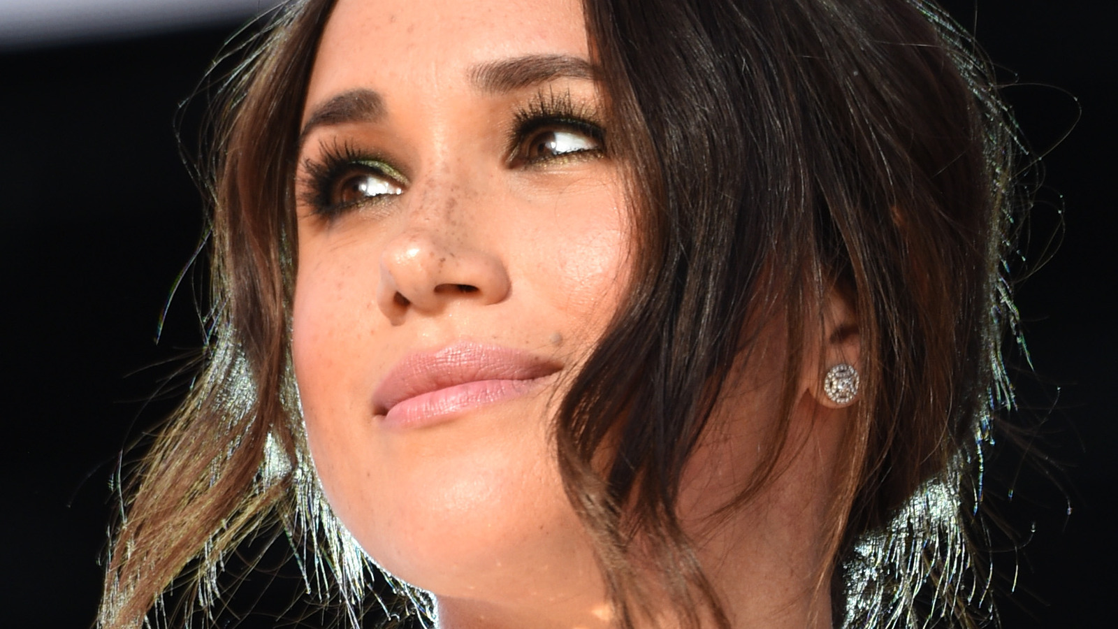 Meghan Markle's Stuns Fans With Her Blue Look At The NAACP Awards