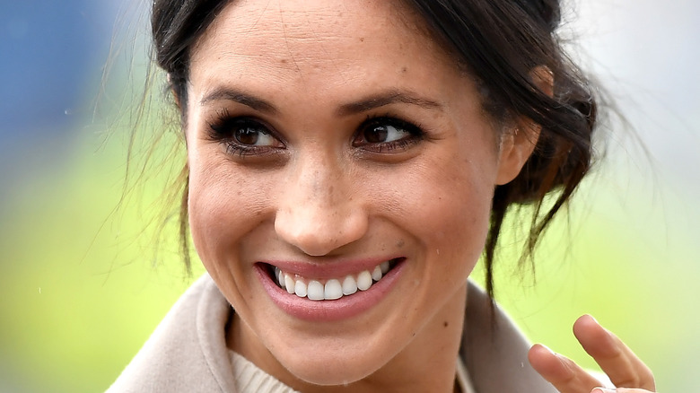 Meghan Markle waving