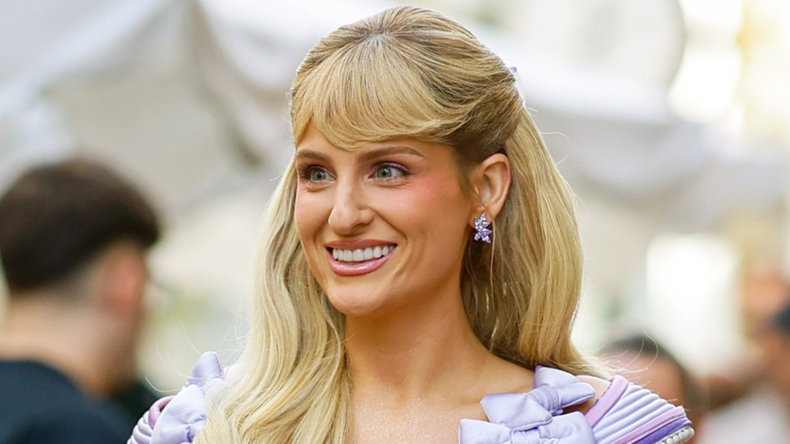 <a href="https://www.thelist.com/2026769/meghan-trainor-jarring-face-transformation/" target="_blank">Meghan Trainor’s Face Transformation Is So Jarring</a>