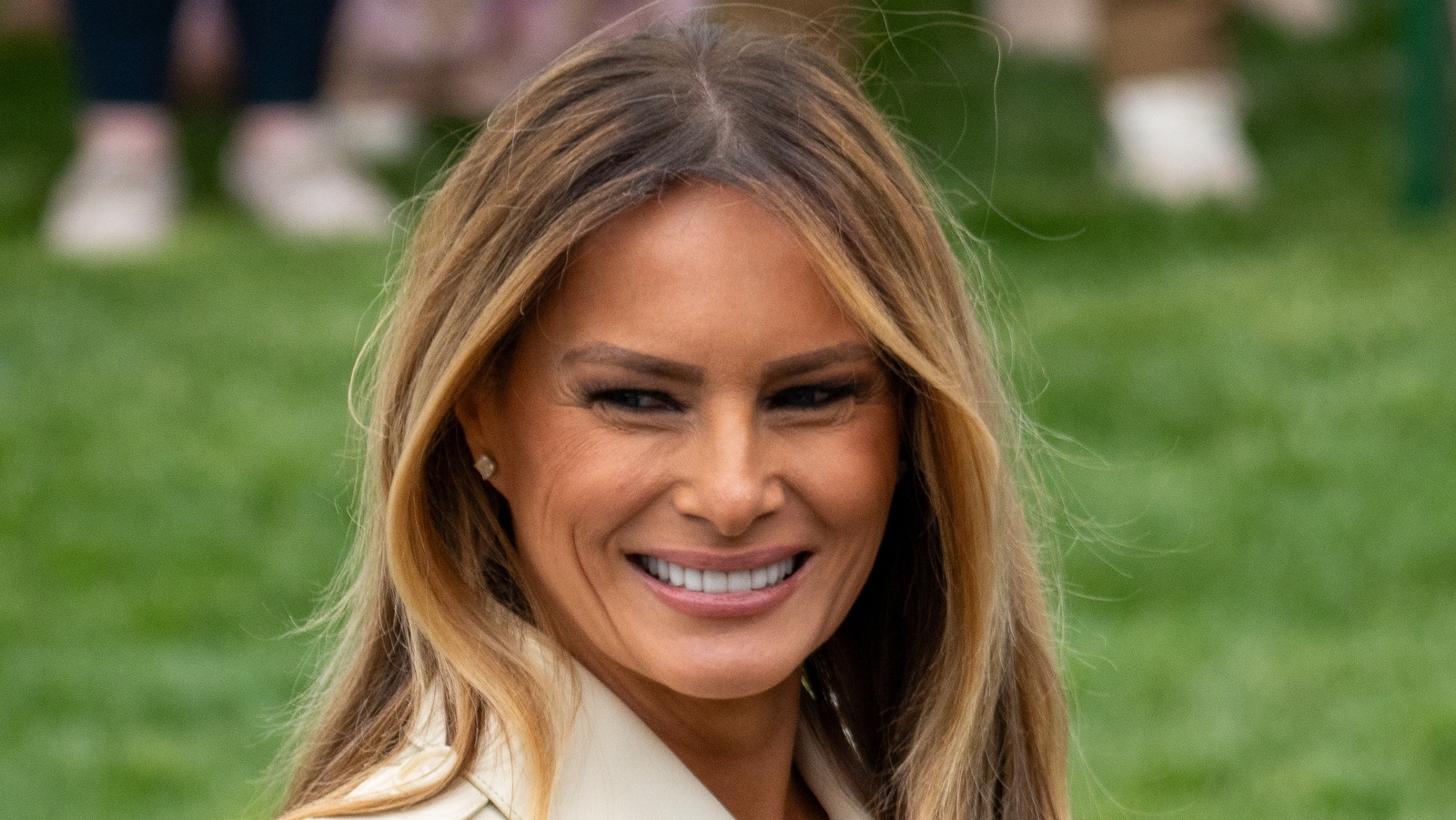 <a href="https://www.thelist.com/1921044/melania-trump-makeup-mistake-barron-childhood-we-hope-never-comes-back/" target="_blank">Melania Trump’s Makeup Mistake From Barron’s Childhood That We Hope Never Comes Back</a>