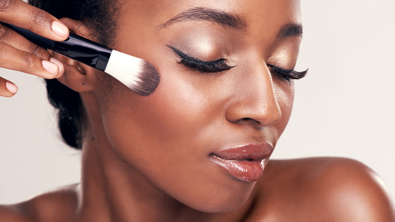 Metallic Blush Is The Makeup Trend Taking Over Here's How To Pull Off