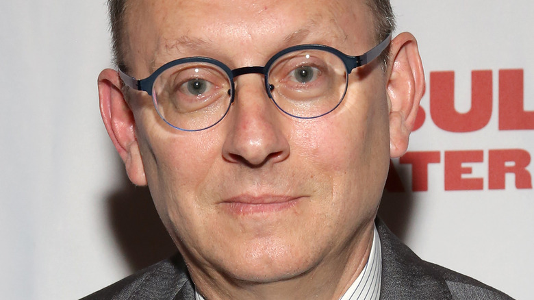 Michael Emerson posing on the red carpet