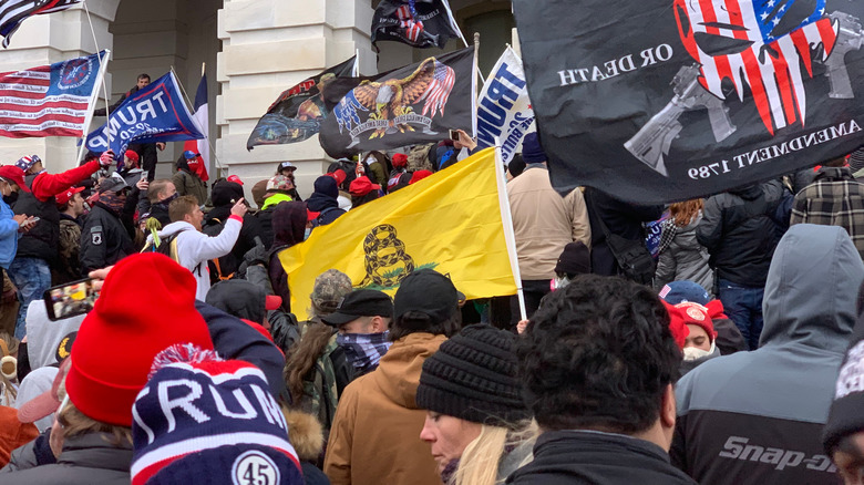 Trump supporters rioting outside Capitol on January 6