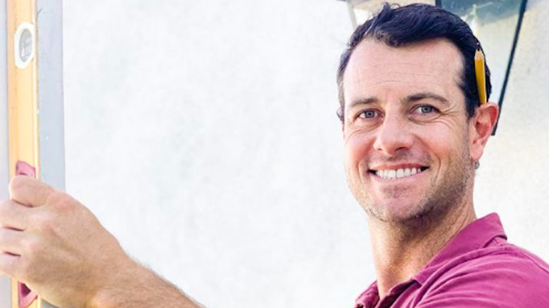 Mitch Glew with a level