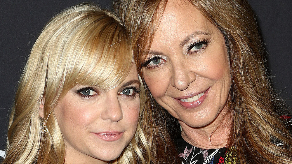 Anna Faris and Allison Janney smiling
