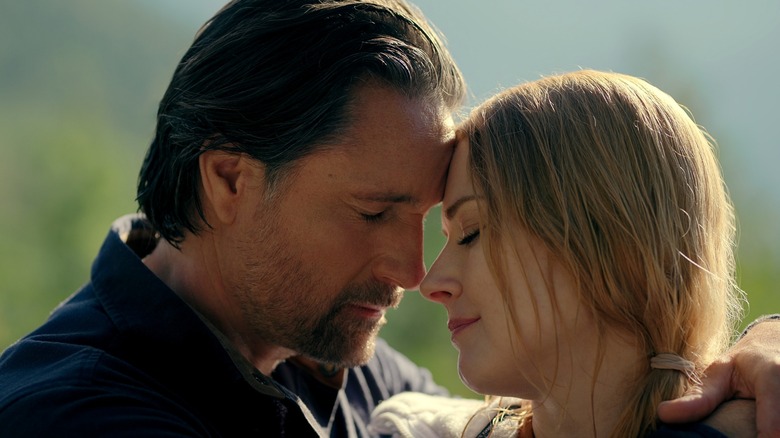 Martin Henderson and Alexandra Breckenridge 