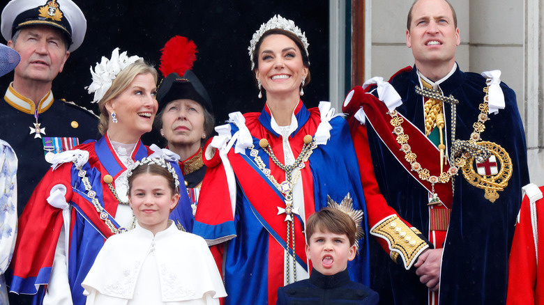 Coronation balcony: Wales shenanigans