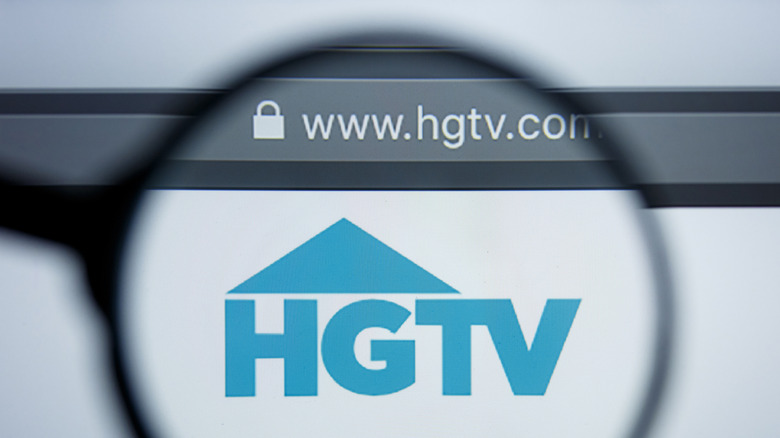 Magnifying glass on HGTV website