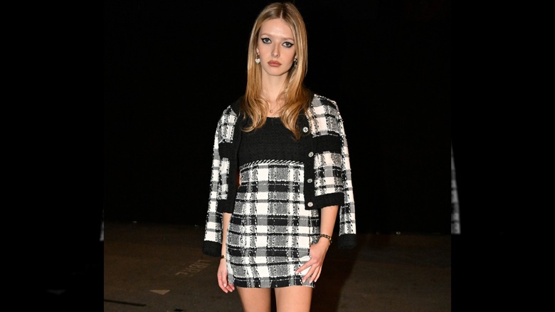 Apple Martin attends the Chanel Haute Couture Spring Summer 2023 show