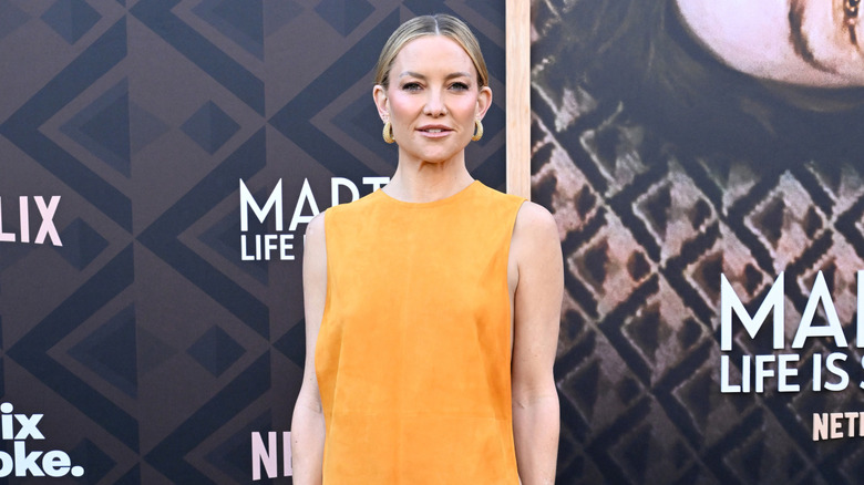 Kate Hudson attending a movie premiere.