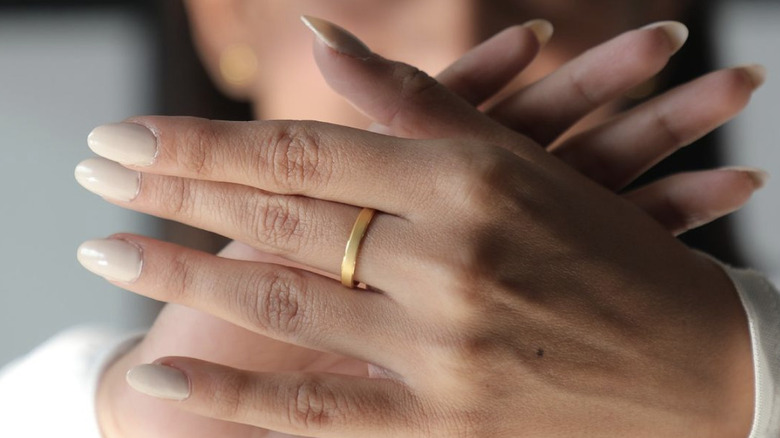 yellow gold wedding band 
