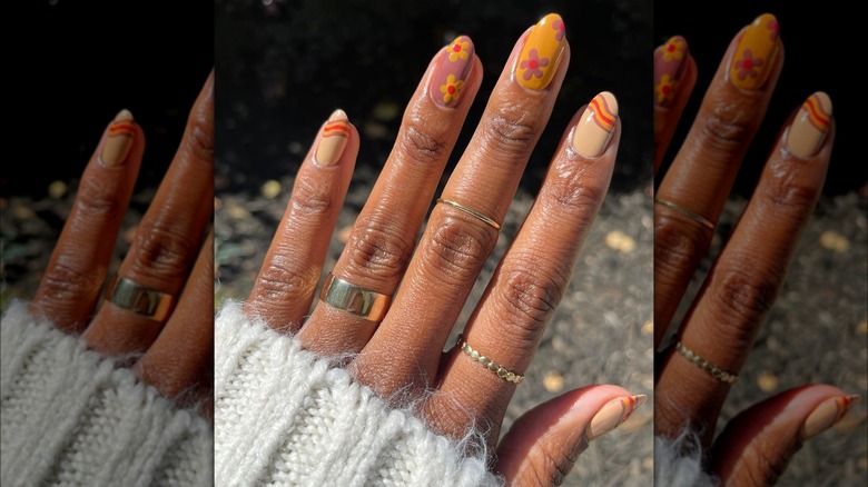 70s, fall-inspired nail design