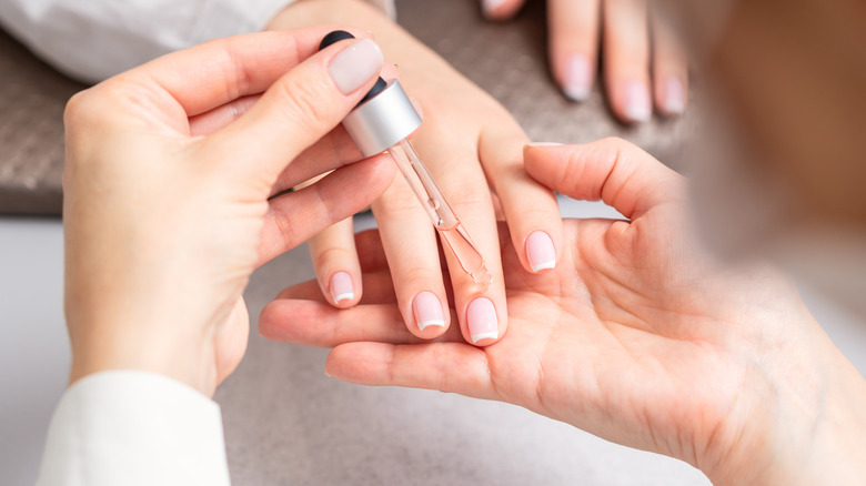 Maintain Healthy Nails With This Homemade Nail Growth Solution
