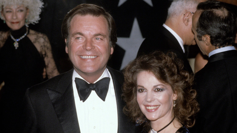 Robert Wagner and Natalie Wood posing for a photo in 1981