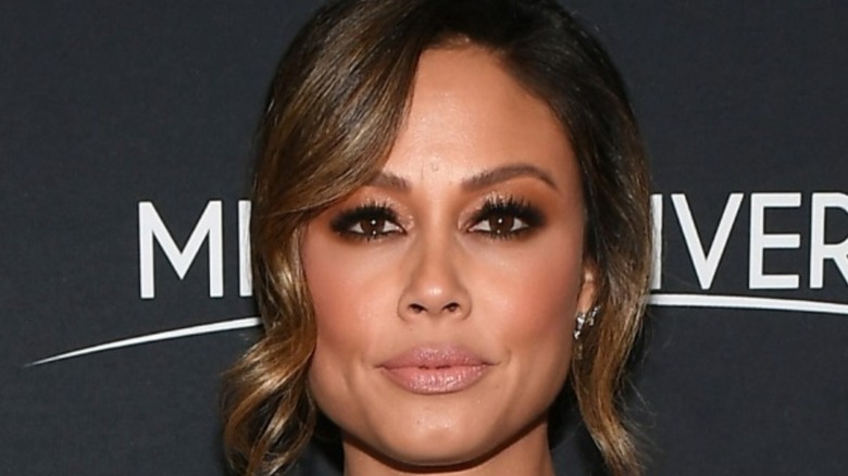 Vanessa Lachey posing on the red carpet