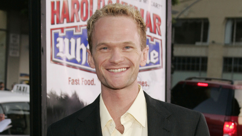 Neil Patrick Harris poses on a 2004 red carpet
