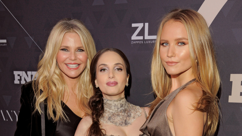 Alexa Ray Joel with mom Christie Brinkley and sister Sailor Brinkley-Cook