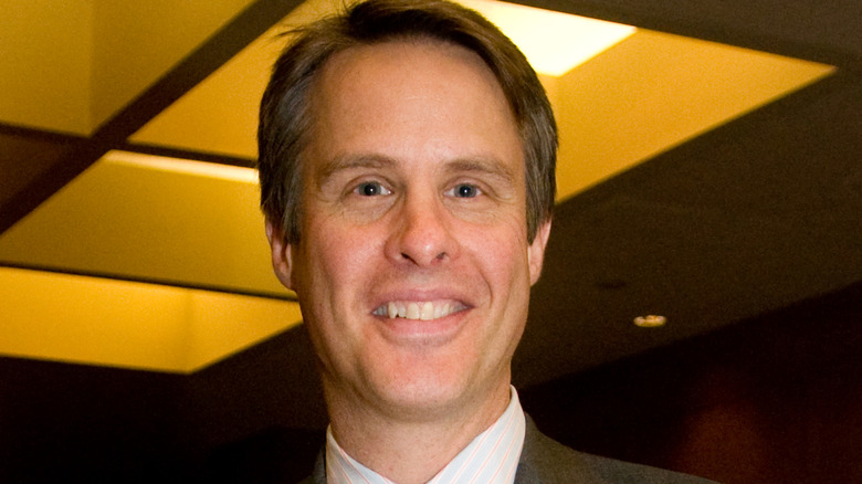 Photo of Terry Moran smiling