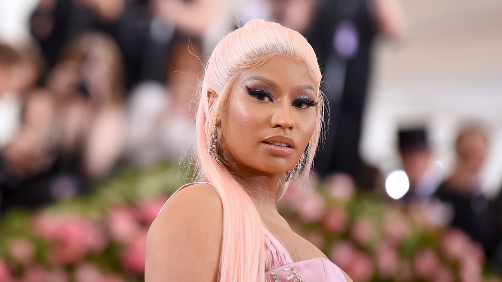 Nicki Mina in pink wig at MET Gala