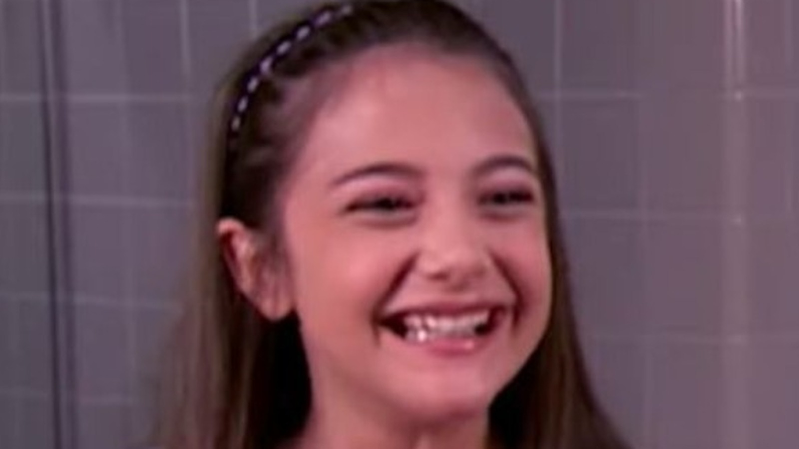 Nicole From Zoey 101 Is Gorgeous Now
