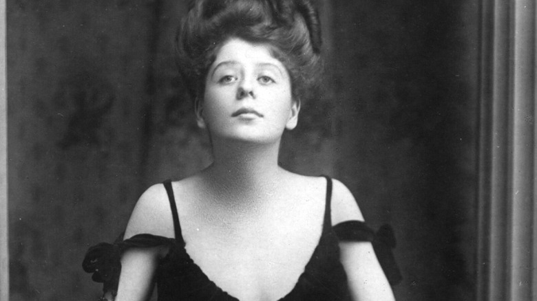 Camille Clifford gazing