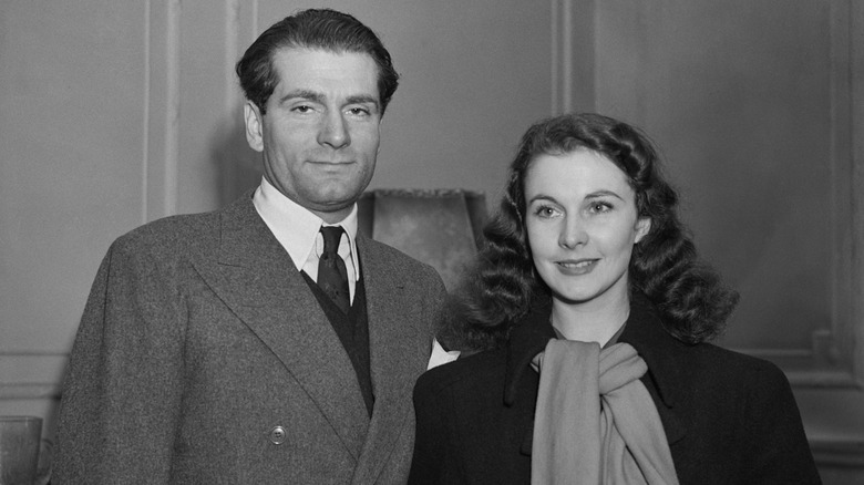 Laurence Olivier & Vivien Leigh arrive in England in 1941