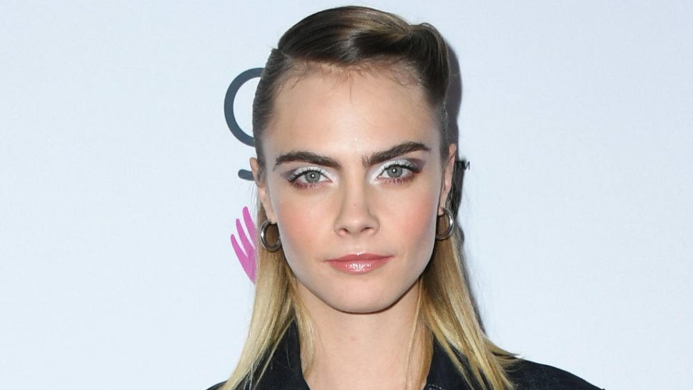 Cara Delevingne wearing old-school makeup trends